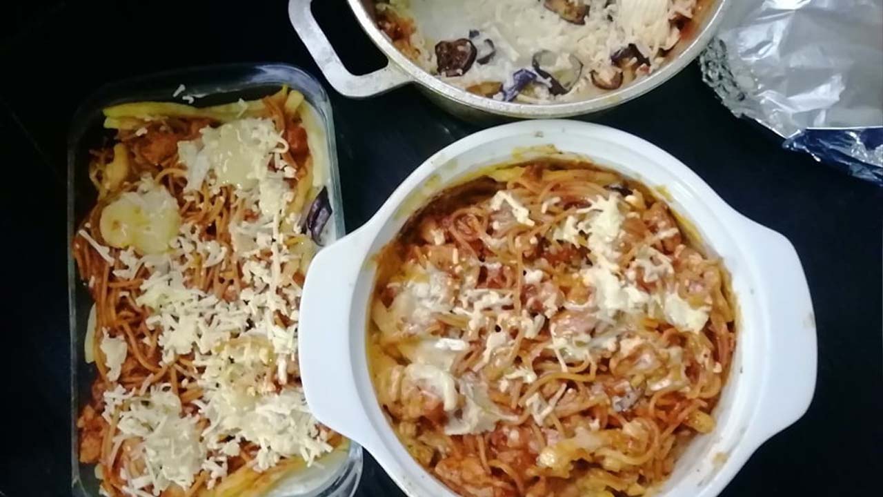 Sanjhiana Appadoo a réalisé des lasagnes et des moussakas avec les moyens du bord.