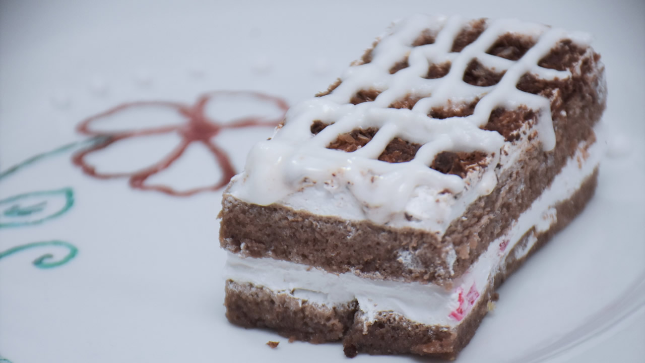 Forêt Noire avec ganache au chocolat.