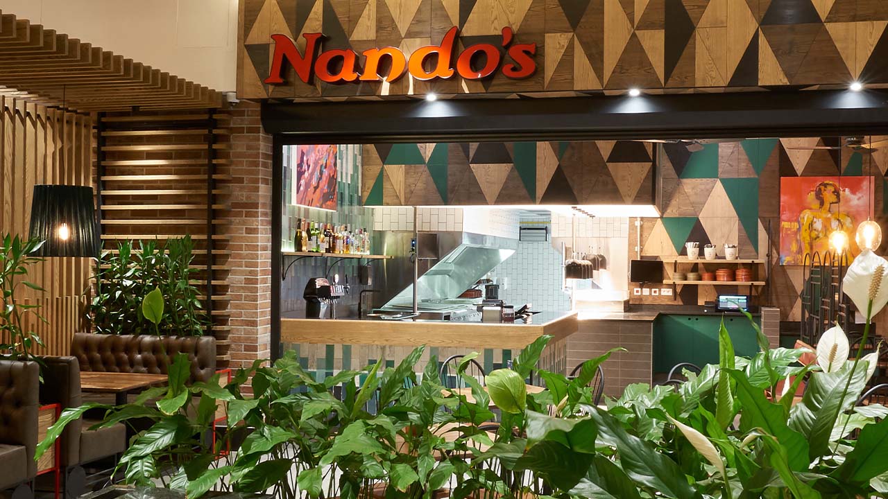 Nando’s souhaite étendre la remise aux frontliners.