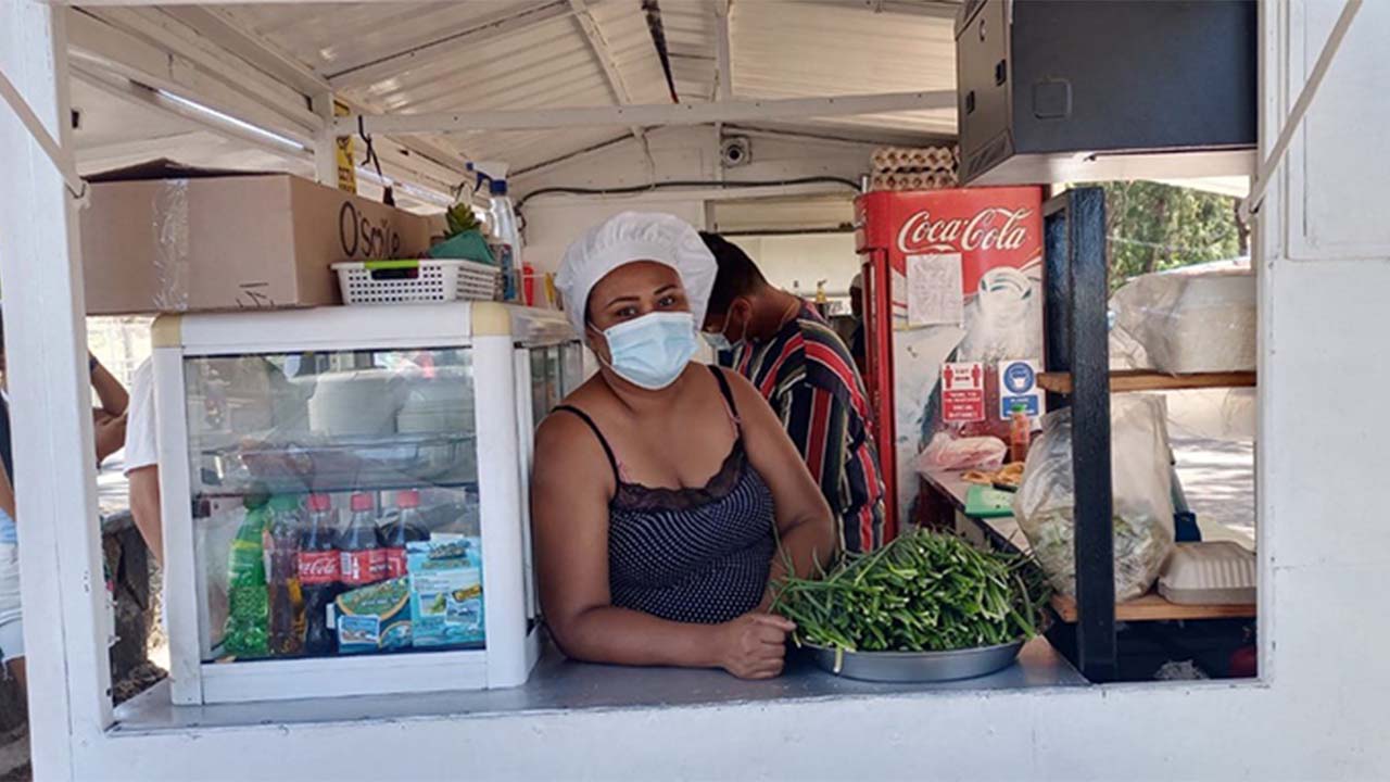 Christelle Duval, marchande de mines et boulettes 