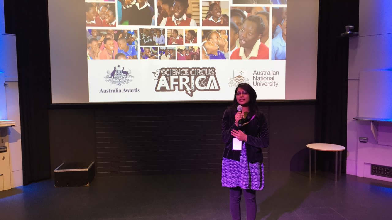 Bhamini giving a speech on Mauritius at Questacon.