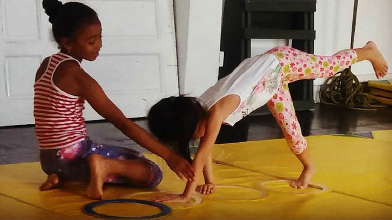 Le cirque les fascine? Inscrivez-les à cet atelier d’initiation aux techniques de cirque prévu en décembre.