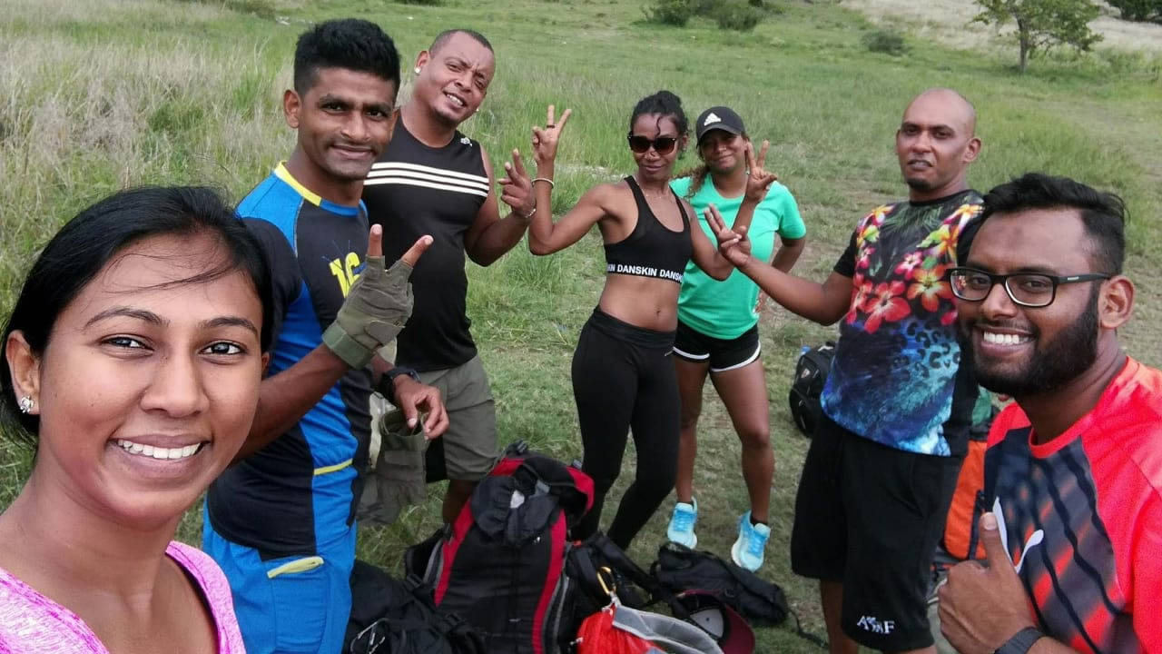 Le groupe d’amis sur le Corps de Garde.