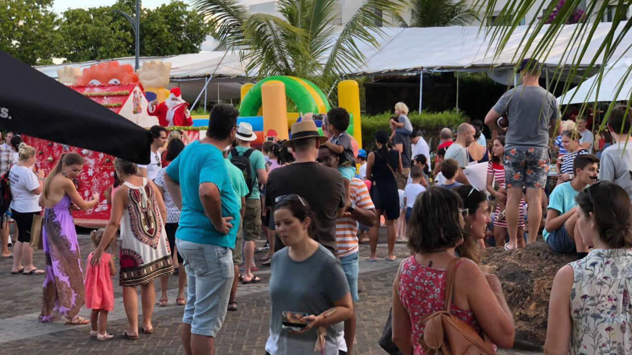 Le marché de Noël d’Azuri Ocean Golf Village Mauritius réunit chaque année plus de 100 exposants.