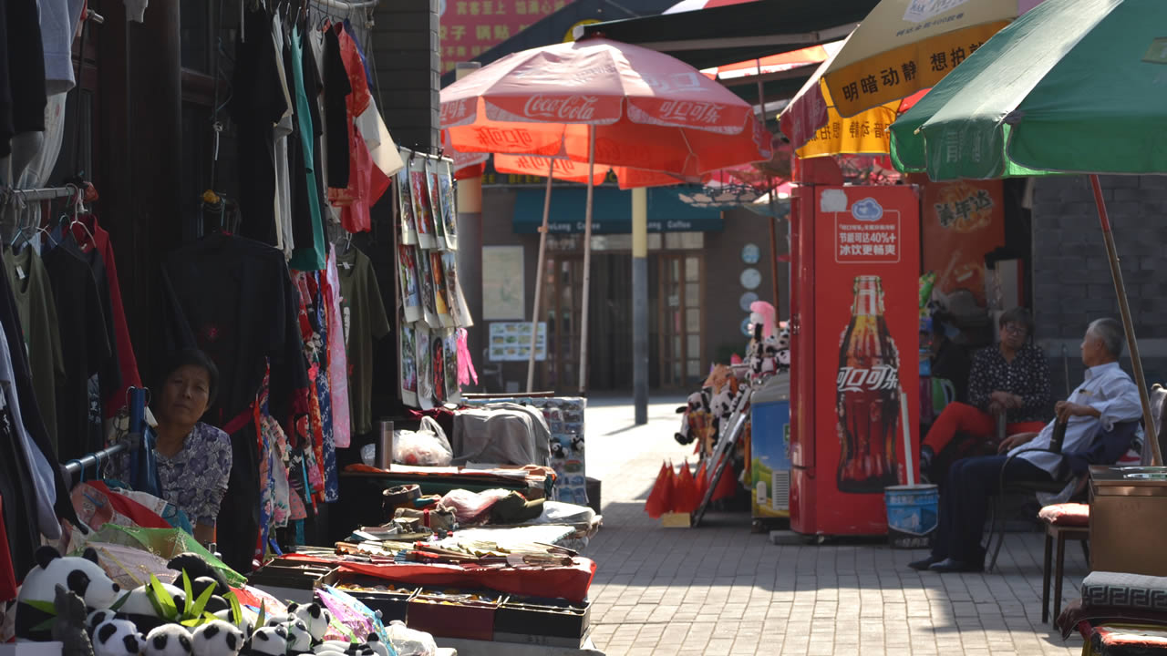 Les boutiques d’objets souvenirs y sont présentes.