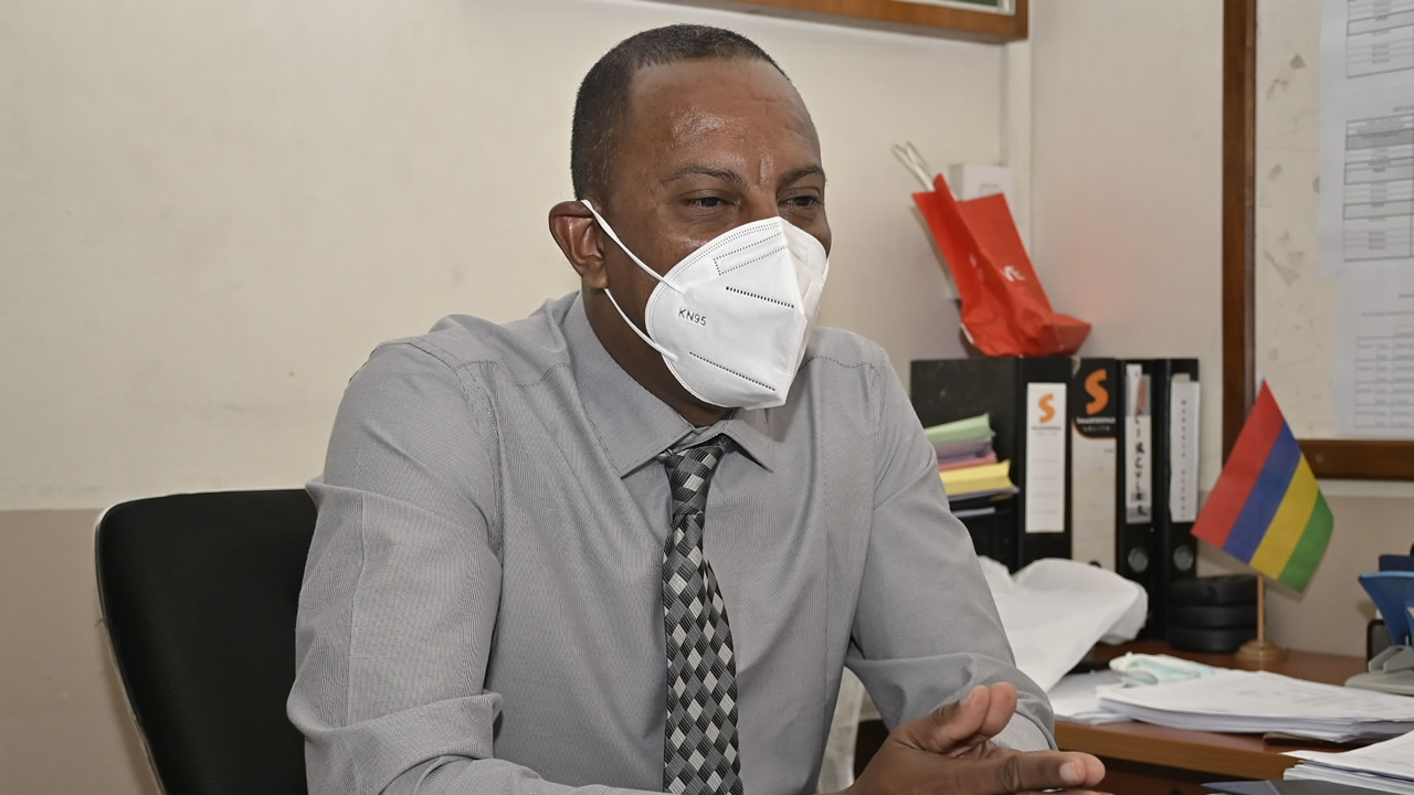 Didier Moutou, recteur du collège Bhujoharry, à La Tour-Koenig.