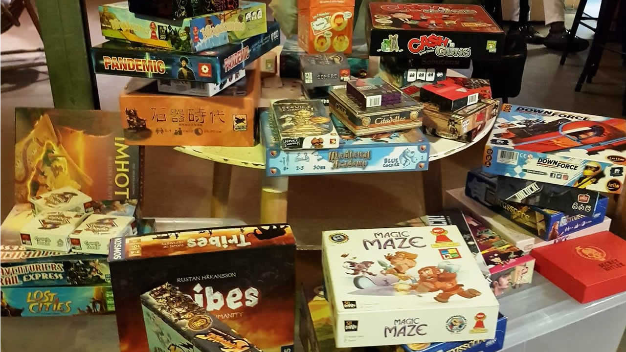 Près de 140 jeux sont mis à la disposition des joueurs lors des « Game nights » organisés par Board Gamers Mauritius.