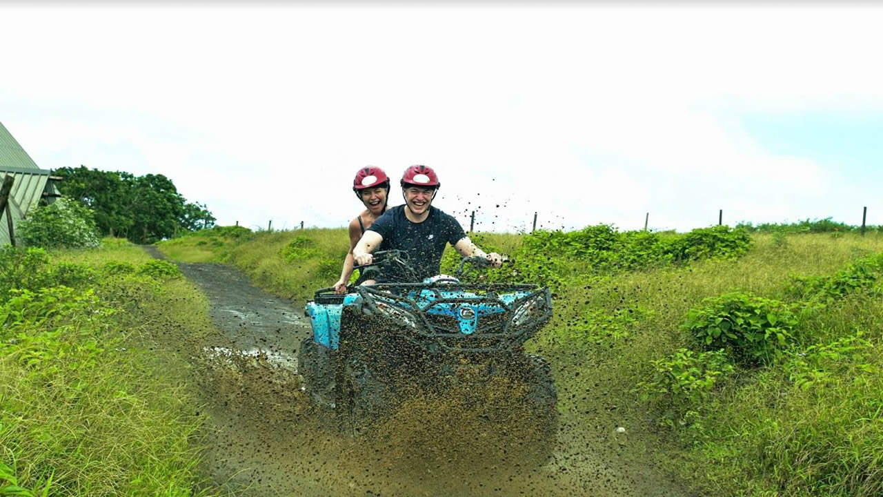 Le tour en quad fait partie des activités que propose le parc naturel.