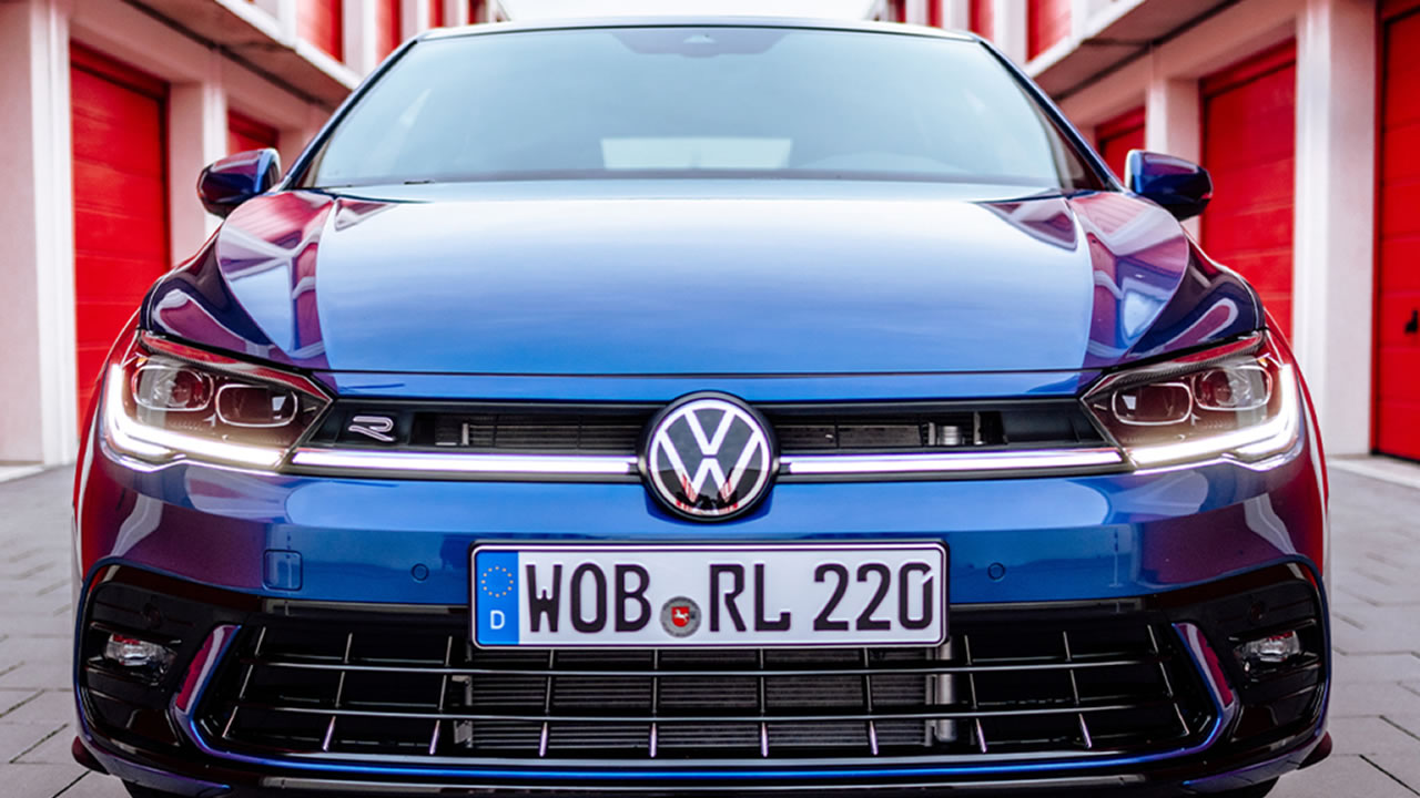 La Volkswagen Polo 1.0 TSI R-Line se distingue par un design extérieur sportif et dynamique.