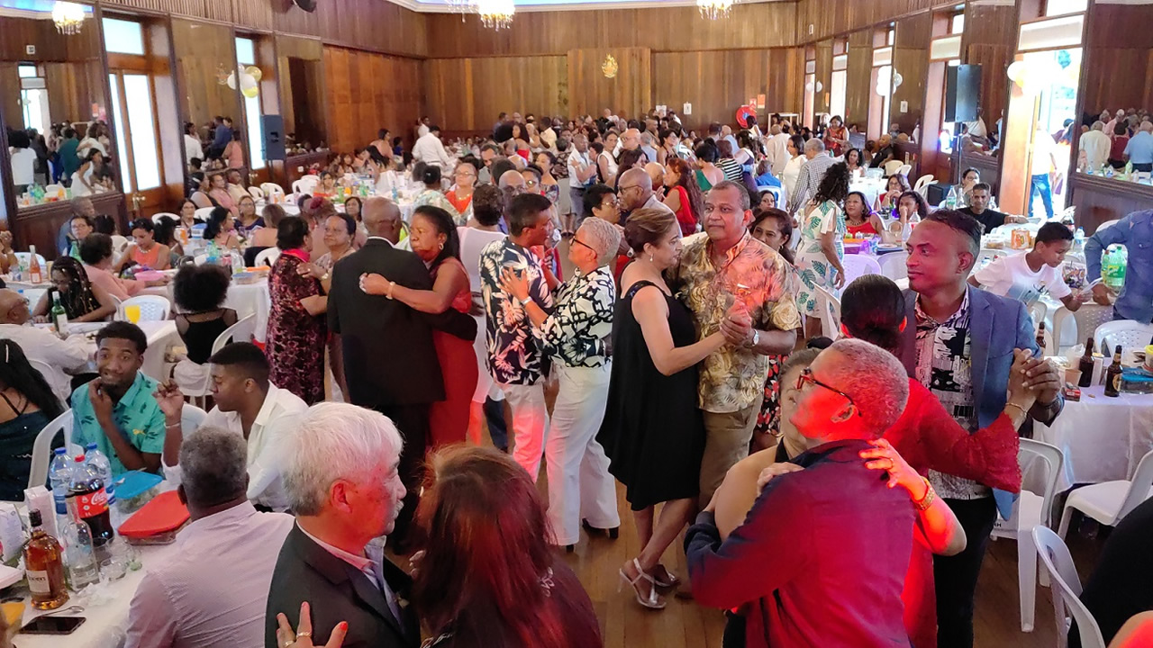 Le Grand Bal Fête des Mères se tiendra le dimanche 28 mai.