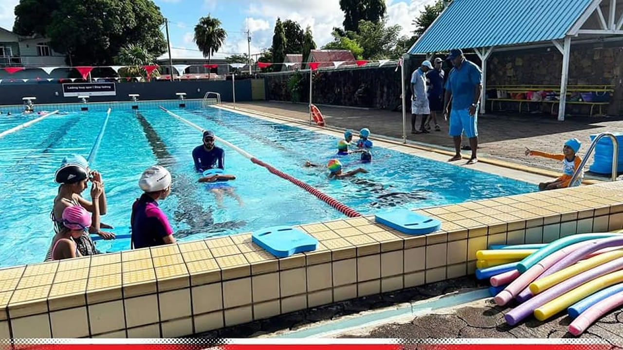 La location des piscines a rapporté Rs 1,8 million en 2022-23.