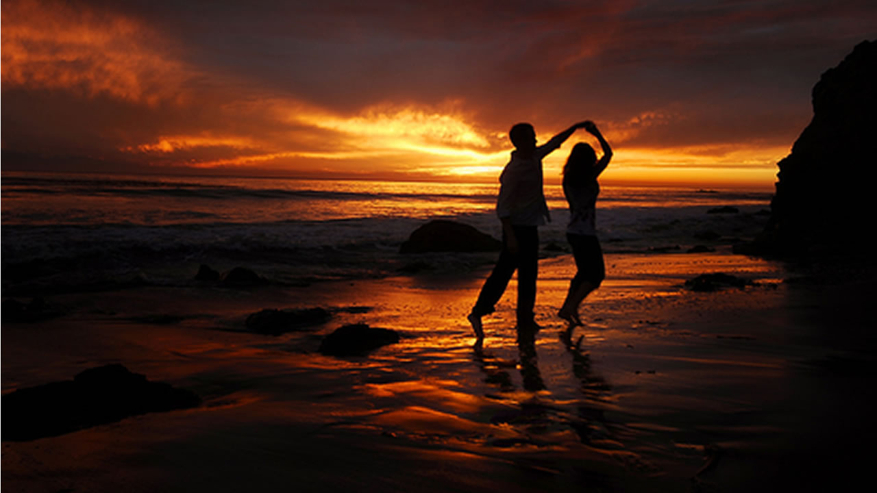 Sunset Beach Dance a Tamarin