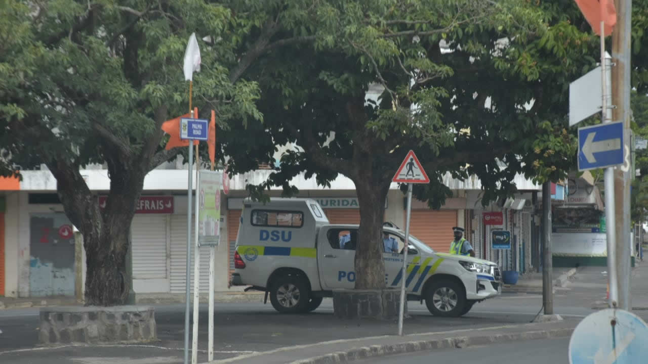 controle police port-louis - quatre-bornes