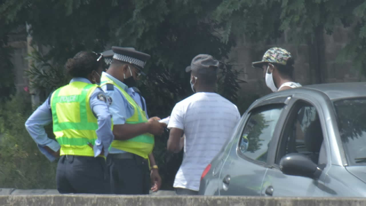 controle police port-louis - quatre-bornes