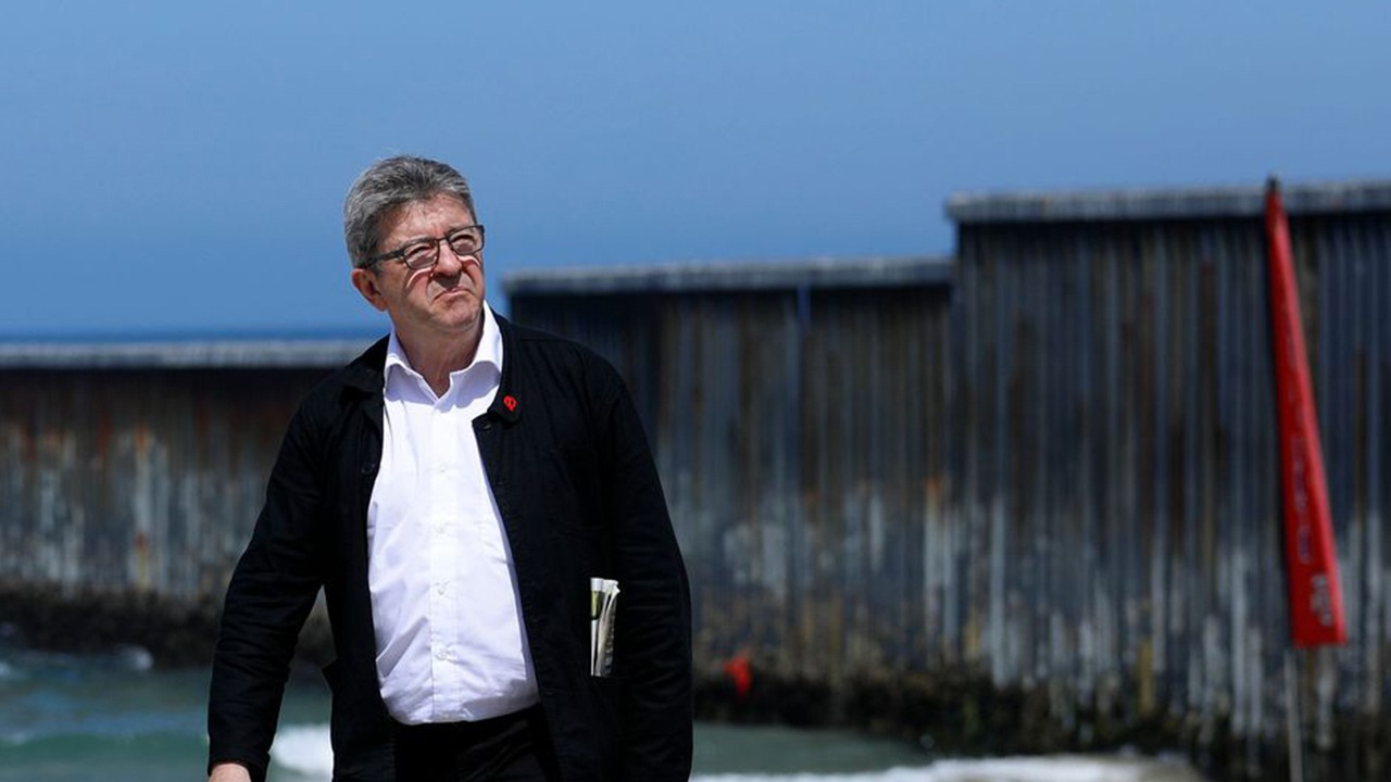 Jean-Luc Mélenchon à la frontière entre le Mexique et les États-Unis, à Tijuana, le 23 juillet 2019